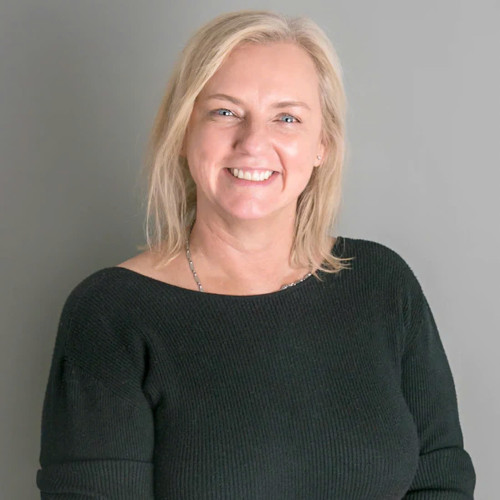 Tiến sĩ Pennie Taylor